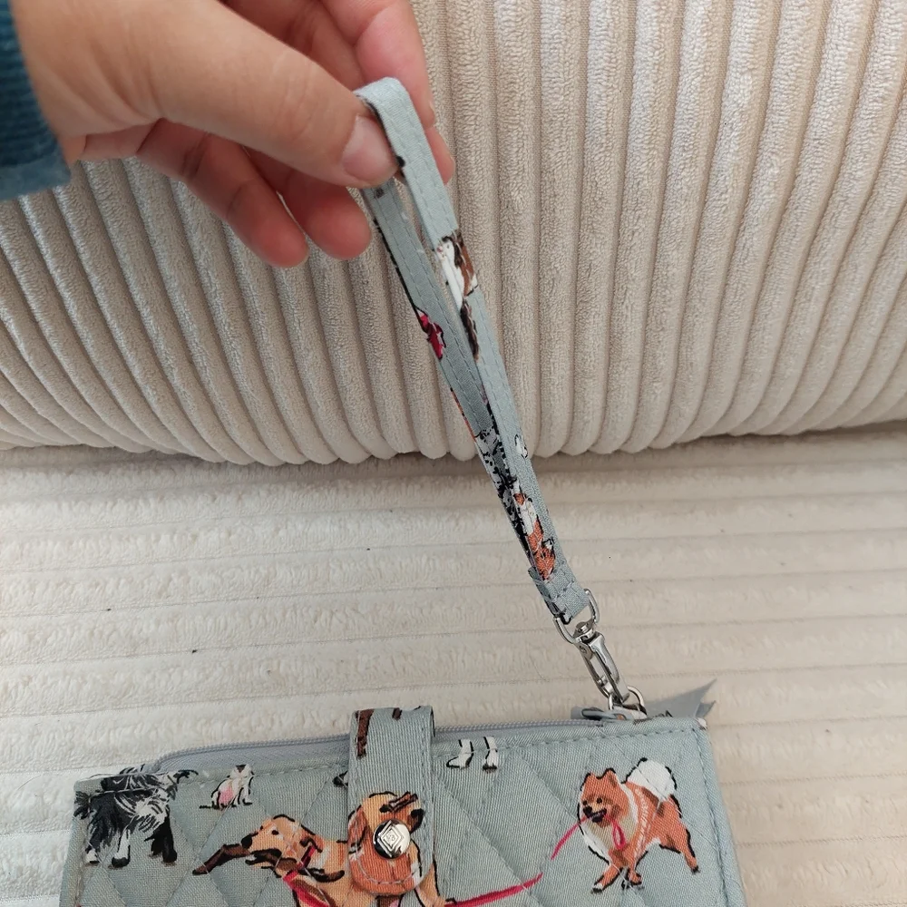 Vera Bradley RFID Smartphone Wristlet Wallet in the "Dog Show" pattern - Picture 7 of 9